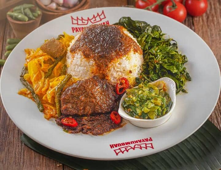 menu makanan RM Padang Payakumbuah