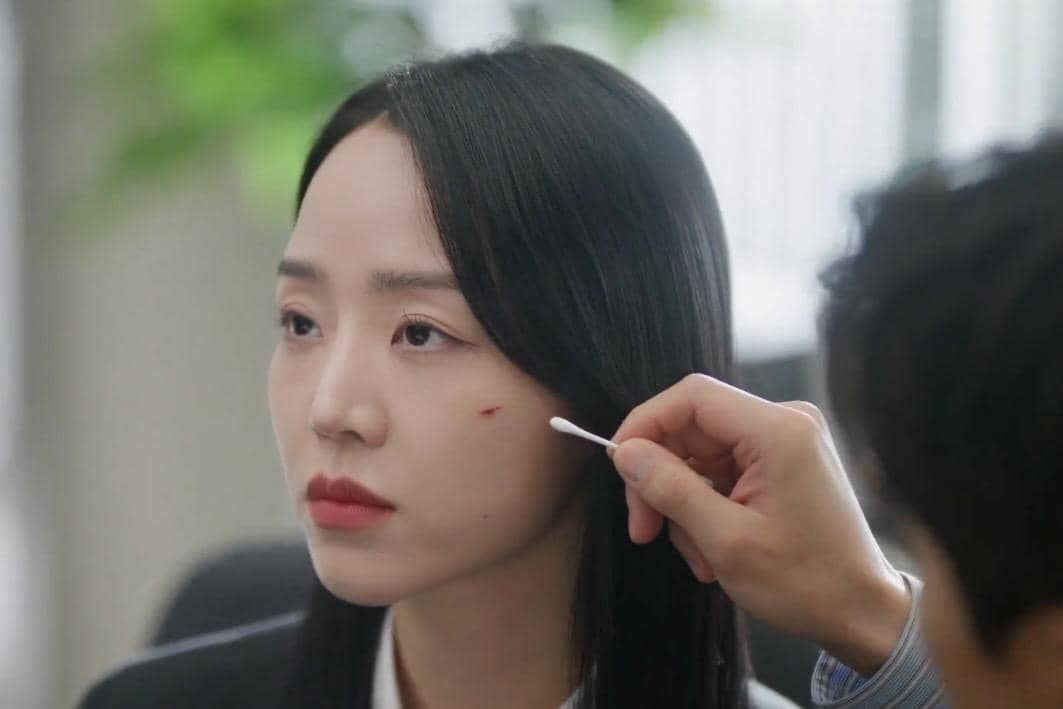 Noh Ki Jun (Gong Myung) dan Joo In A (Shin Hae Sun) dalam drakor Filing for Love 