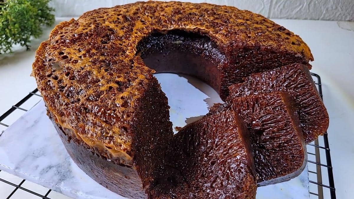 Resep Bolu Karamel Sarang Semut yang Kenyal dan Berserat Sempurna