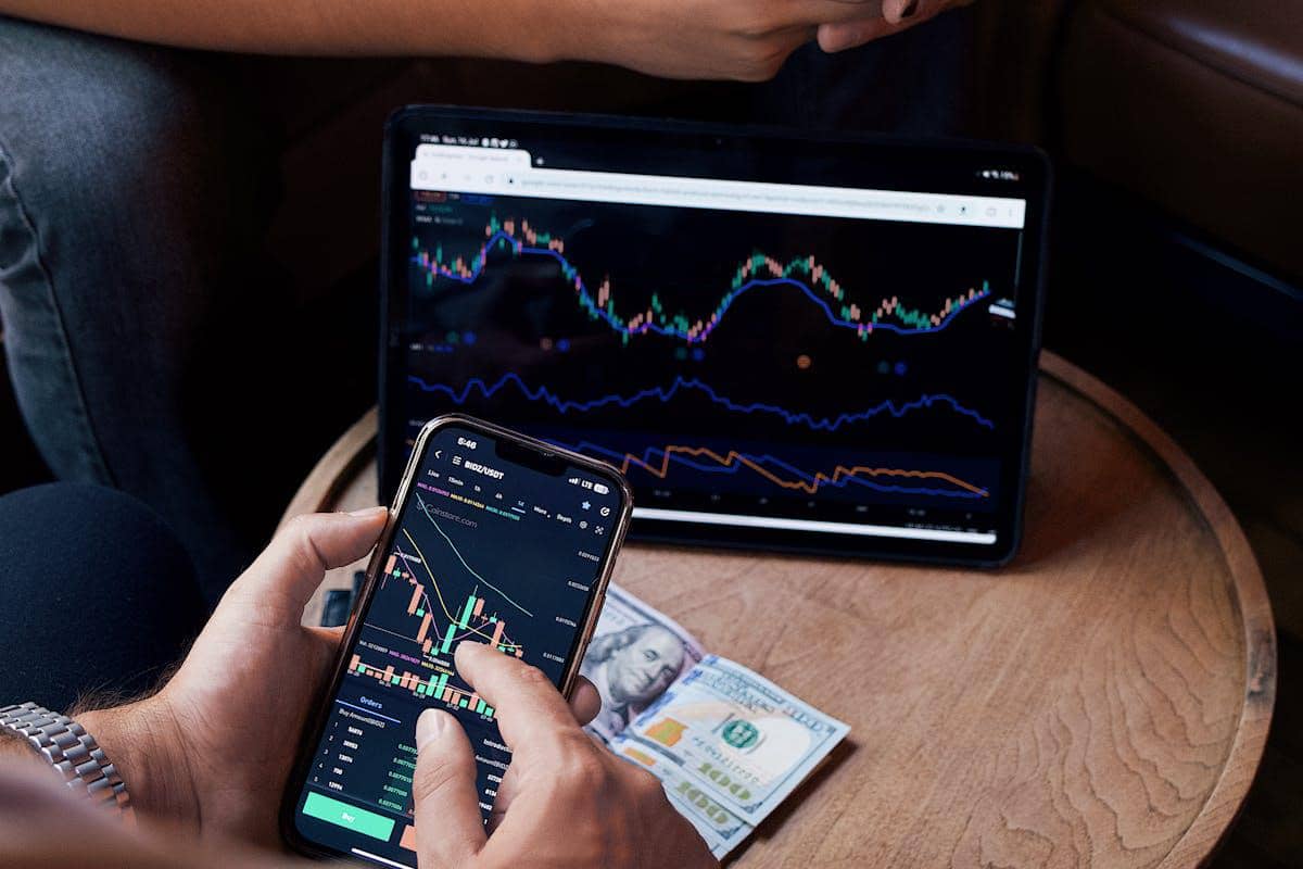 Apa Beda Cut Loss dan Stop Loss? Ini Penjelasan Lengkapnya!