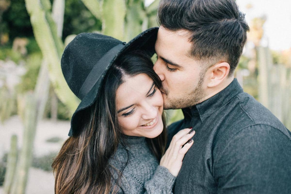 5 Zodiak yang Sulit Menjalani Hubungan Tanpa Physical Touch
