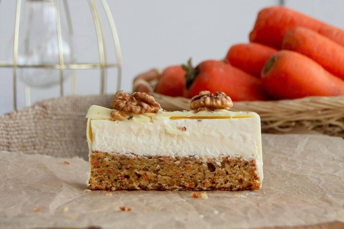Resep Carrot Cake Cheesecake yang Lembut, Mirip Buatan Cafe!