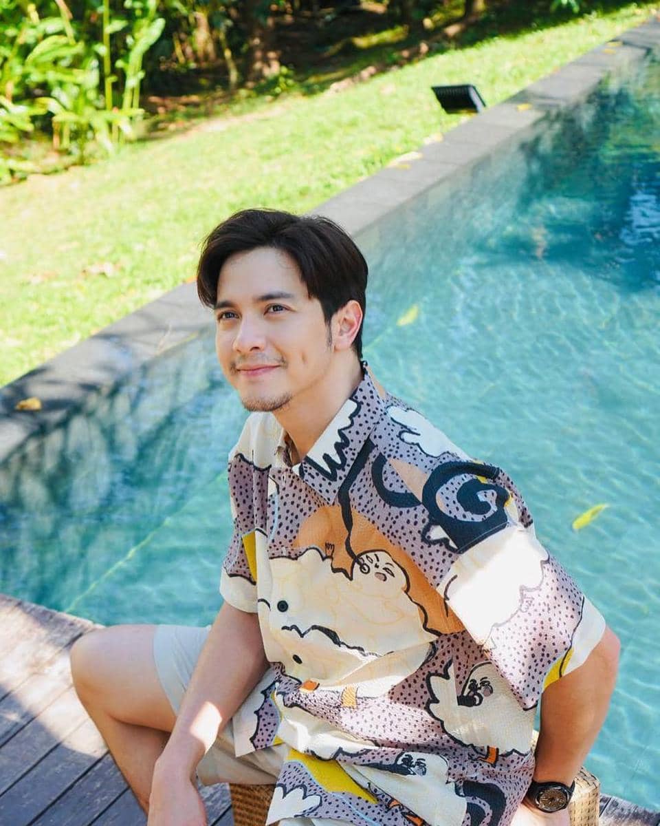 Style santai ala Alden Richards 