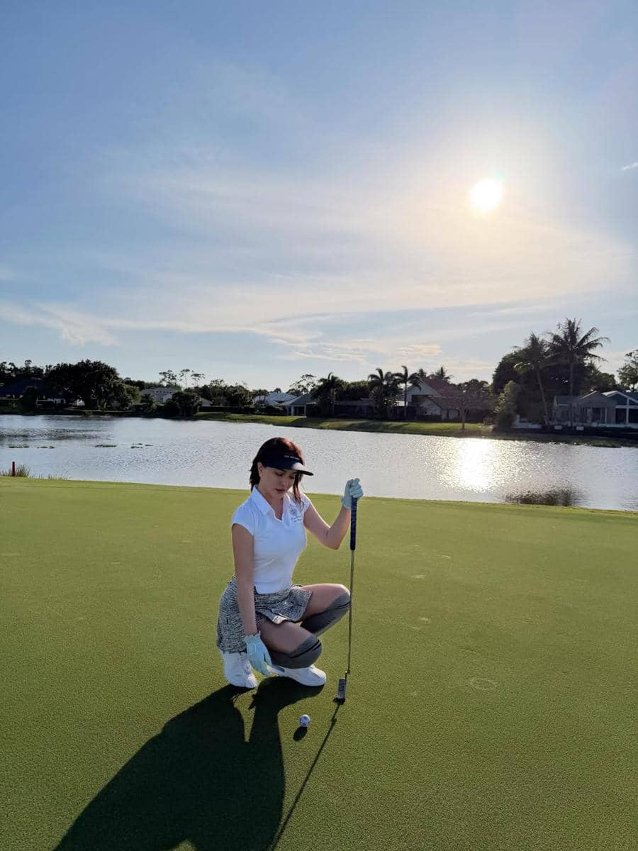Shandy Aulia main golf di Palm Beach, Florida