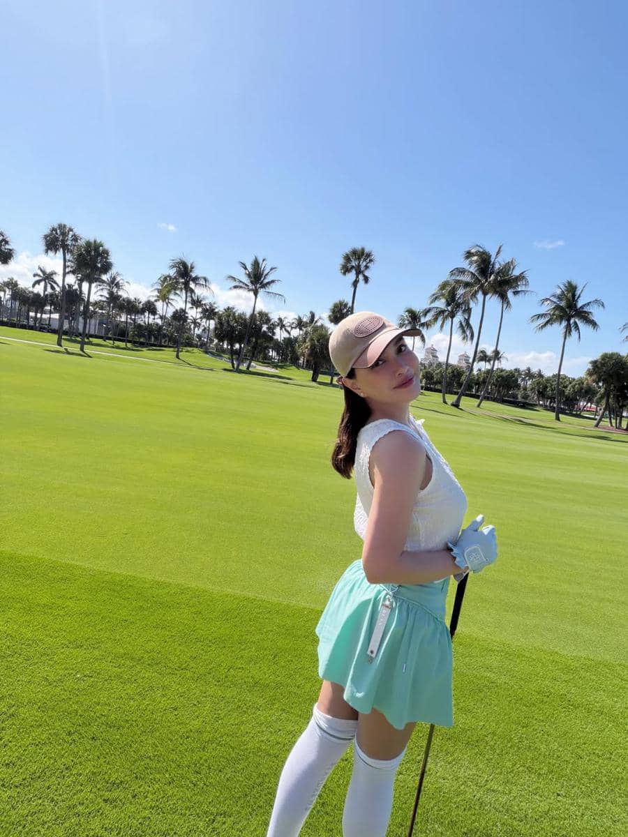 Shandy Aulia main golf di Palm Beach, Florida