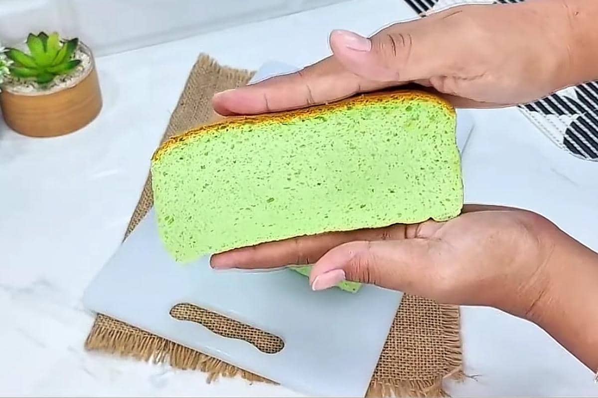 ilustrasi ogura cake pandan (YouTube.com/Ryanares kitchen)