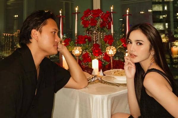 7 Potret Anniversary ke-2 Pernikahan Rizky Febian dan Mahalini