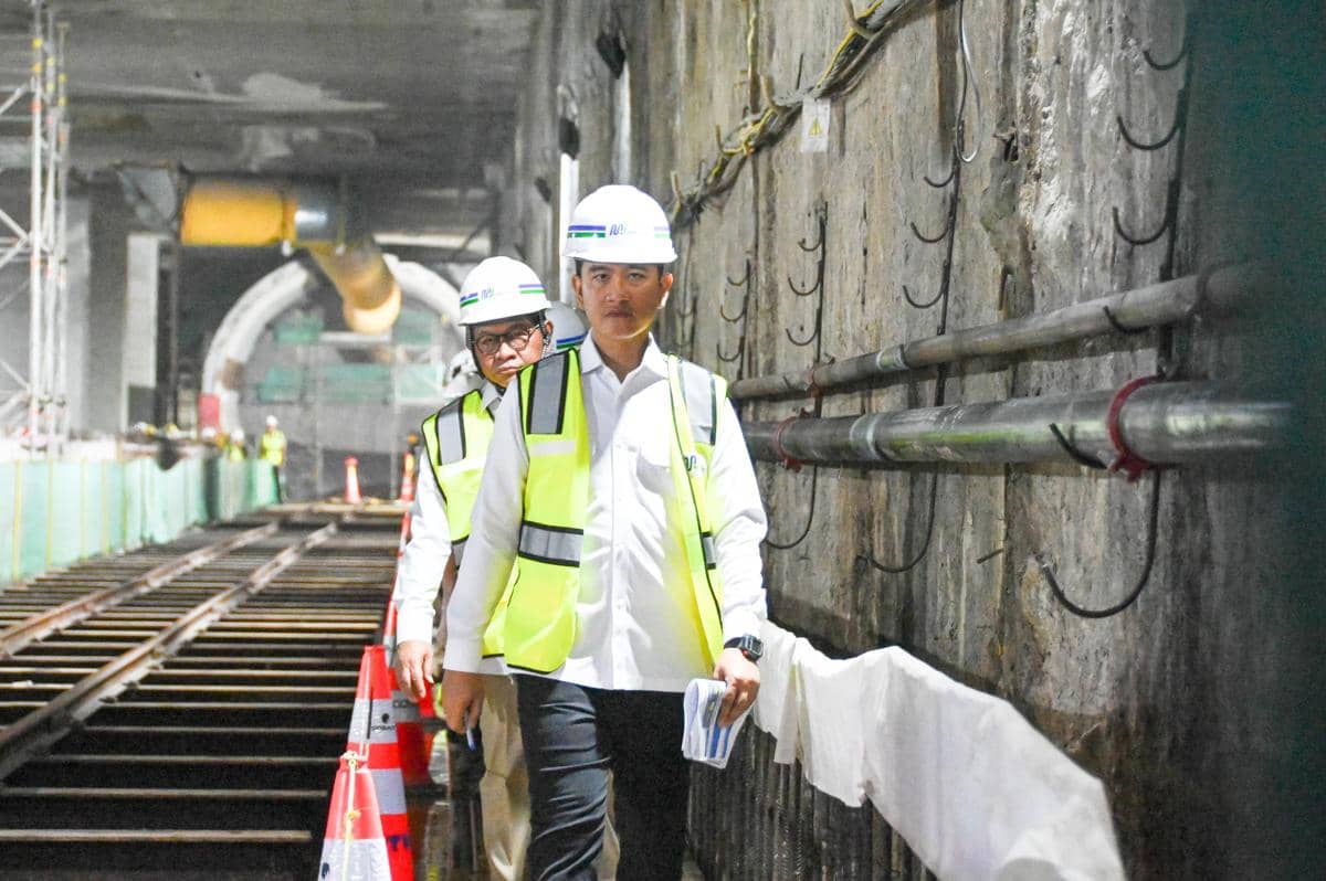 Gibran-Pramono Kunjungi MRT Jakarta, Soroti Progres Pembangunan