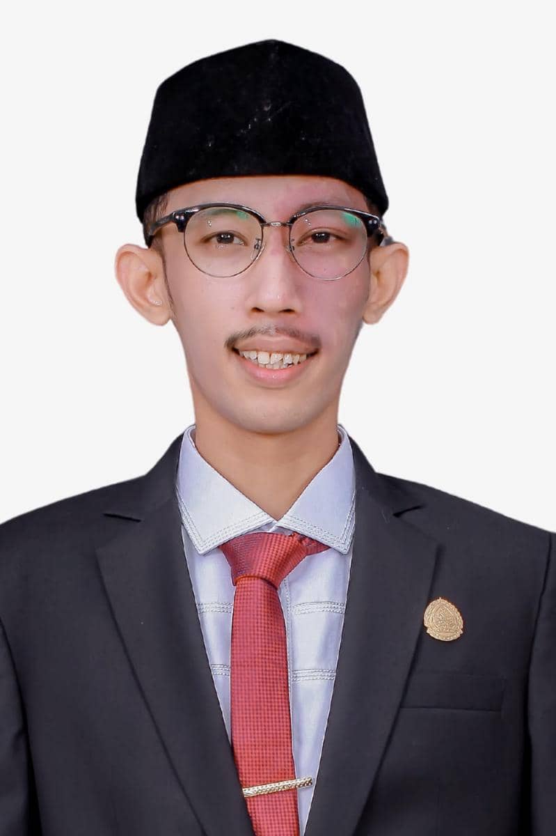 Profil Achmad Syahri As Sidiqi, Anggota DPRD Jember yang Main Games dan Merokok