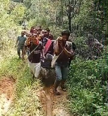 Viral Ibu Hamil Ditandu Warga 6 Jam Lewati Jalan Rusak, Bayi Meninggal di Kandungan