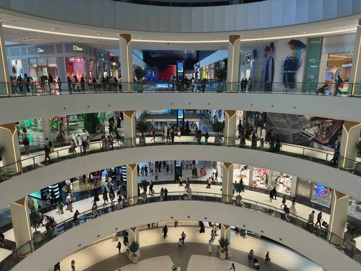 ilustrasi mall 