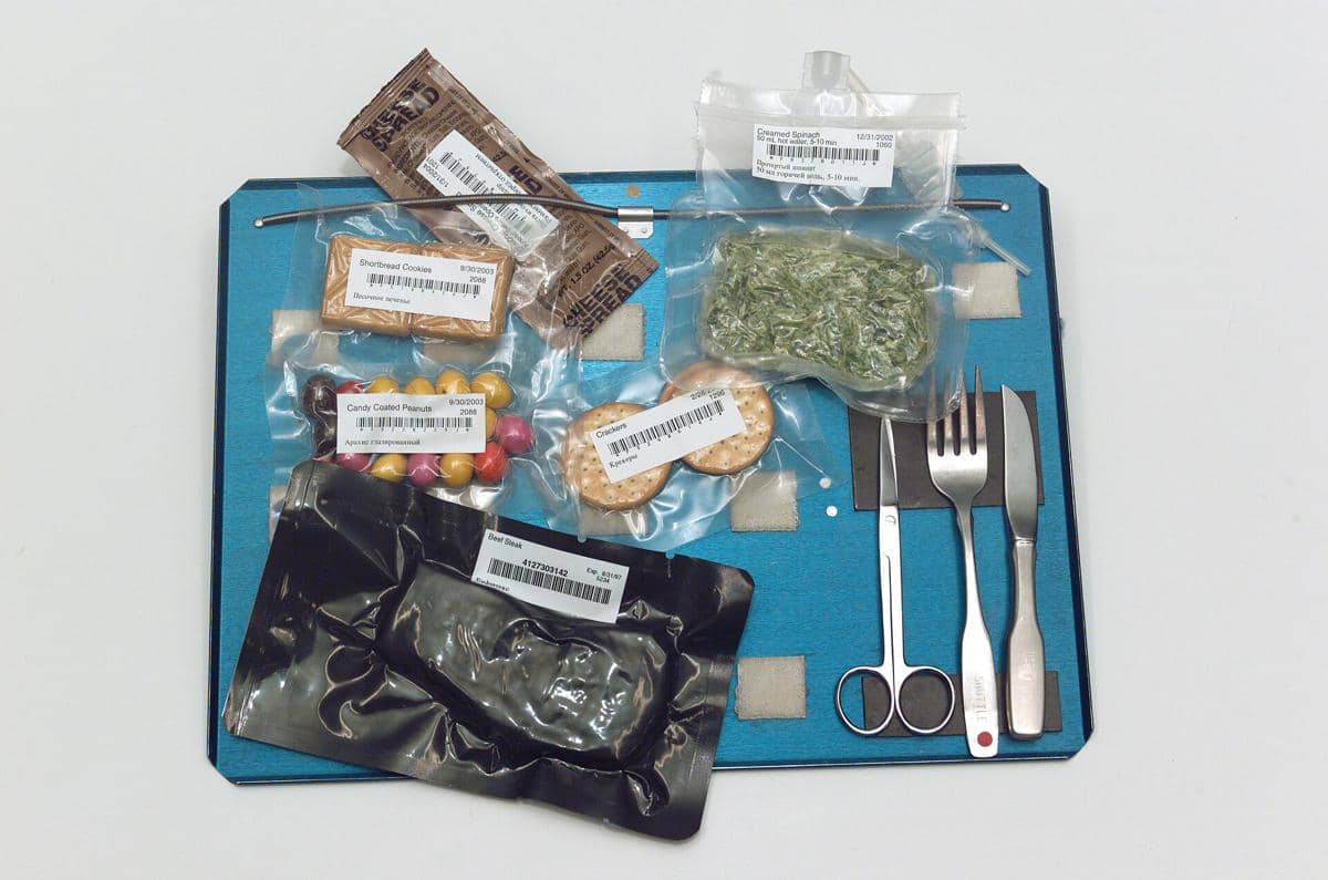 6 Menu Makanan Astronaut NASA yang Aneh tapi Ilmiah, Roti Dilarang!