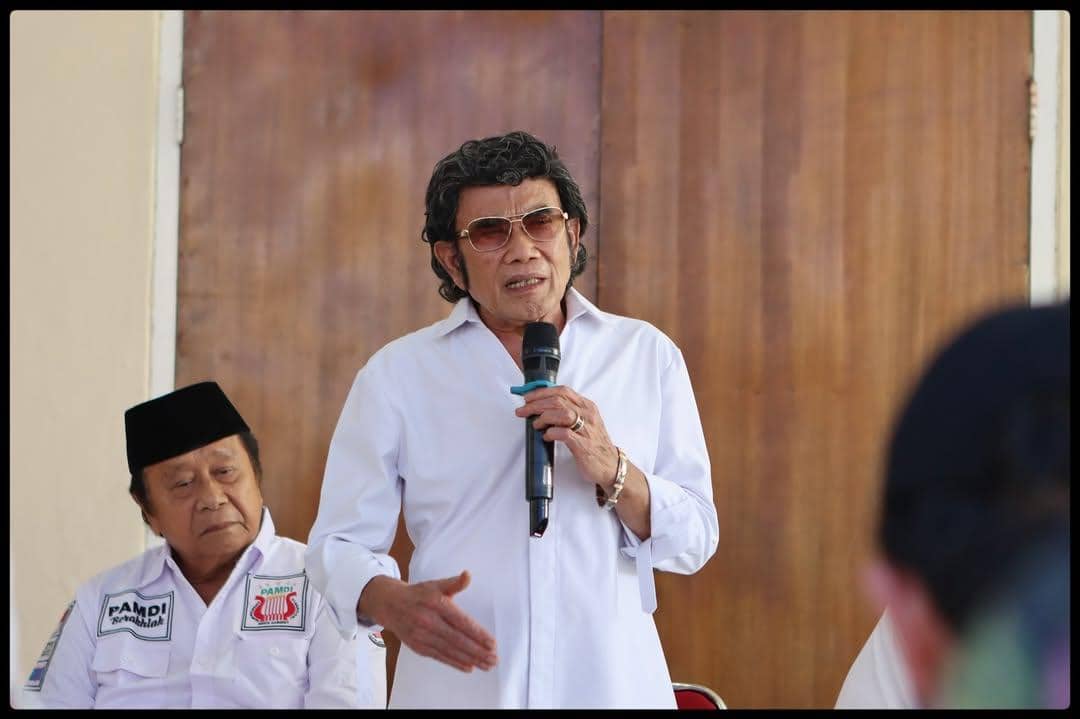 Profil Rhoma Irama, Raja Dangdut yang Juga Main Film