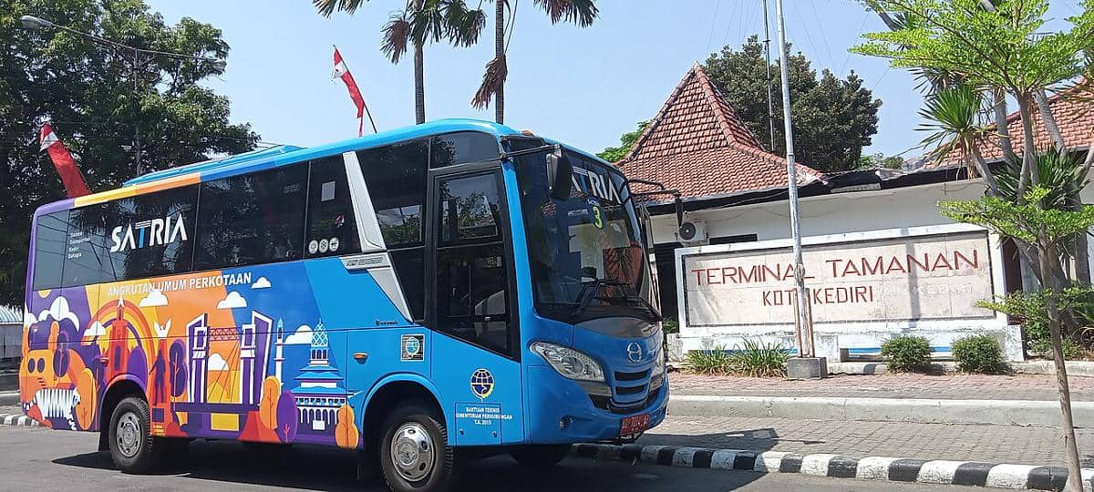 Keliling Kota Kediri Bisa Naik Bus Satria, Ini 8 Detinasinya!