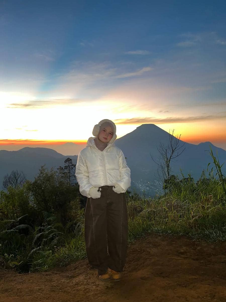 OOTD Naik Gunung ala Siska Amera