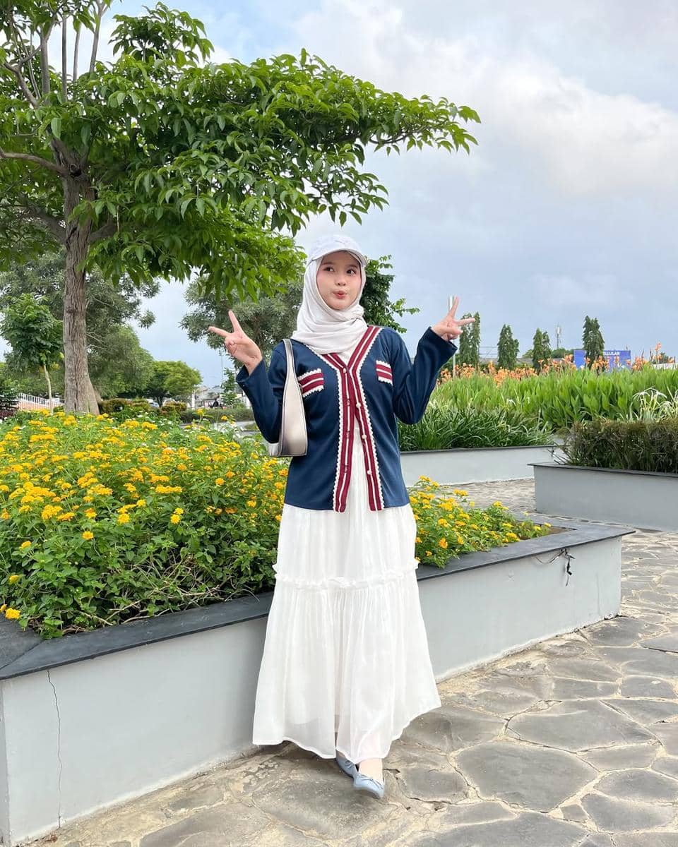 OOTD Pakai Topi ala Siska Amera