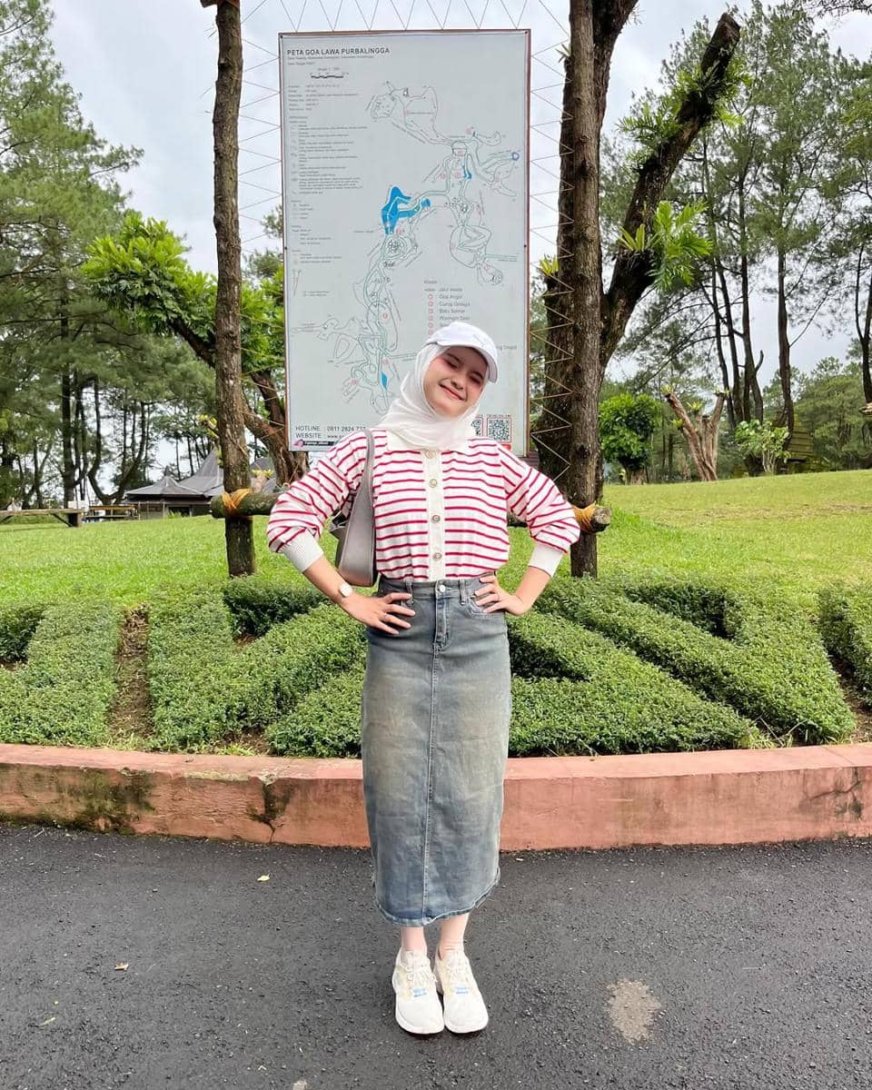 OOTD Pakai Topi ala Siska Amera
