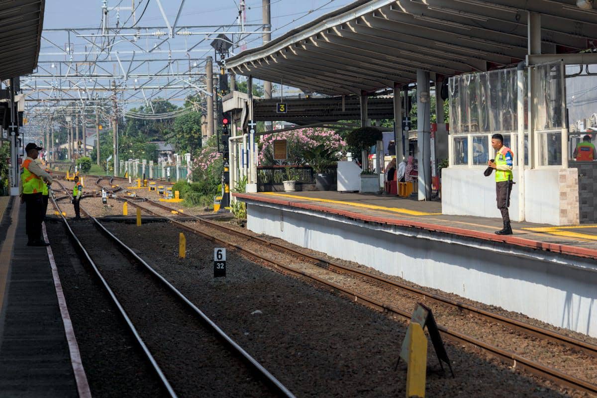 ilustrasi stasiun kereta api 