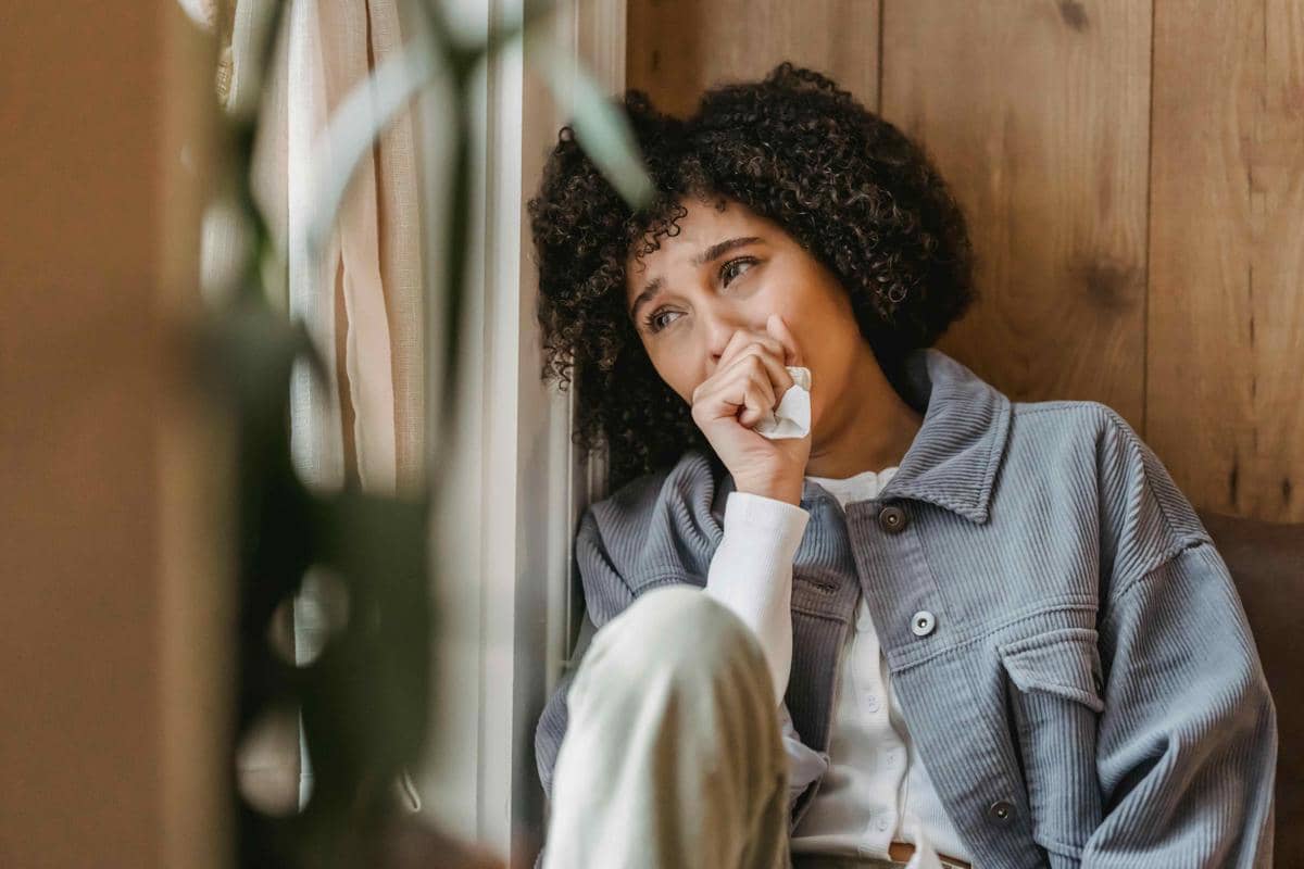 5 Tips Supaya Gak Terlalu Memendam Emosi Sendiri