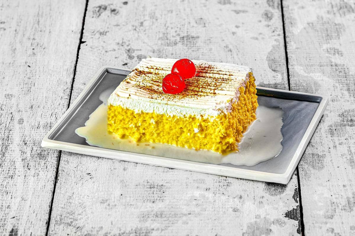 Resep Tres Leches Cake Tanpa Oven, Teksturnya Lembut Milky