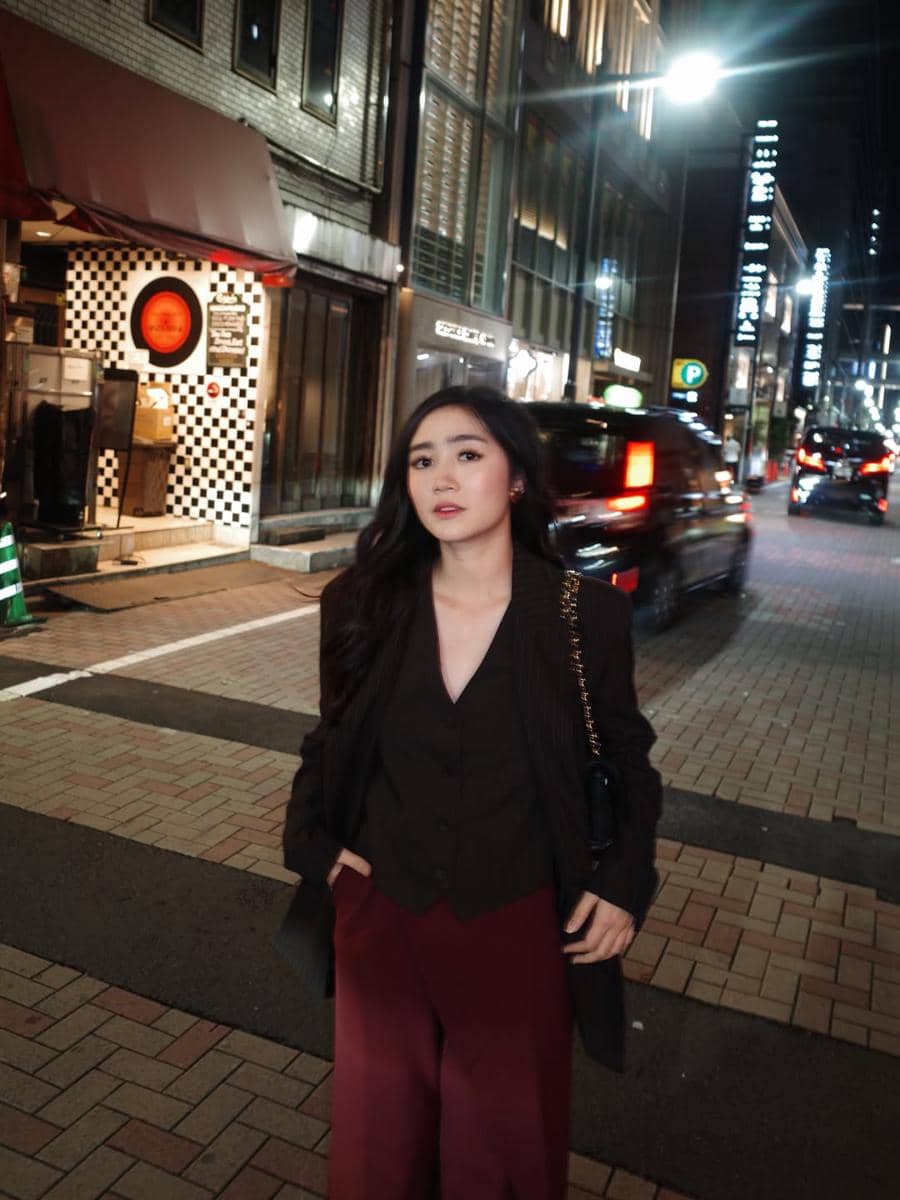 Febby Rastanty berlibur di Jepang bareng mama
