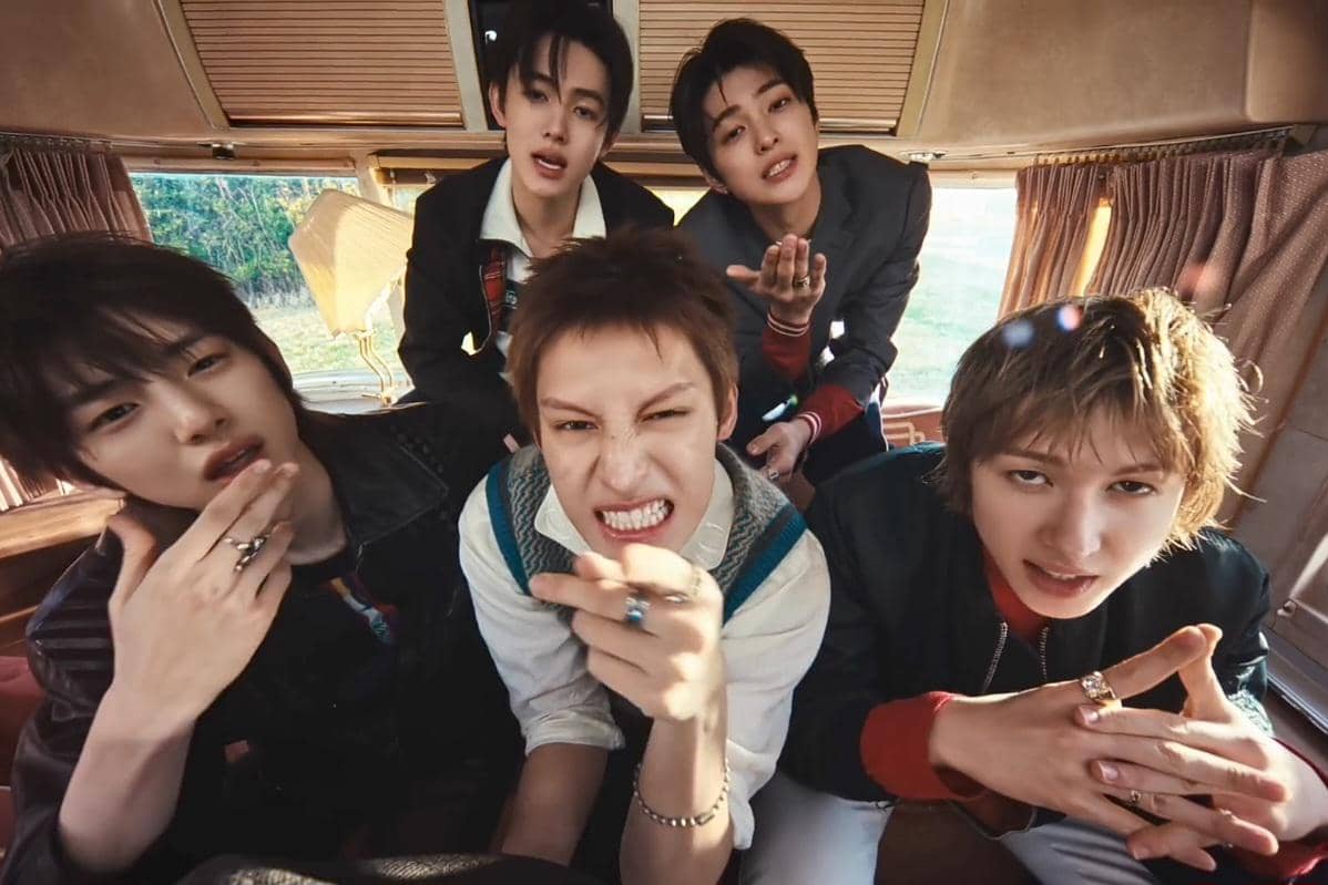 cuplikan MV ACAI dari CORTIS