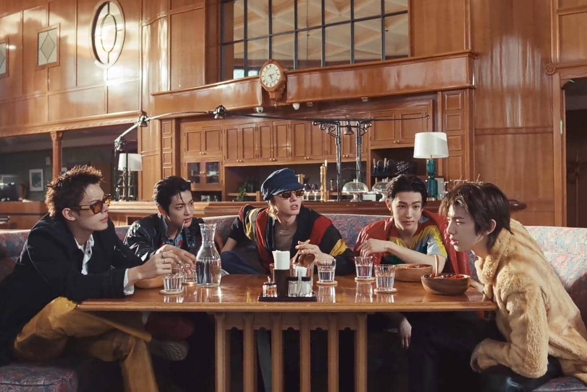 cuplikan MV ACAI dari CORTIS