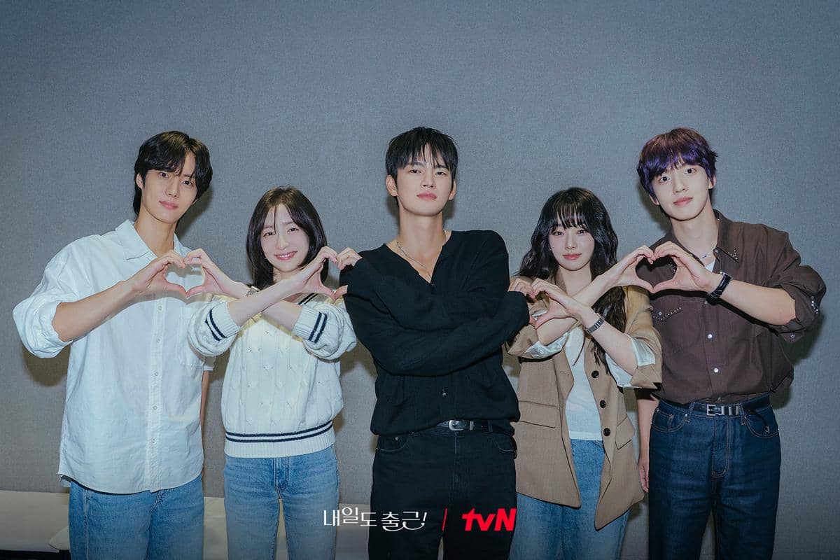 potret pembacaan naskah drama Korea See You at Work Tomorrow!