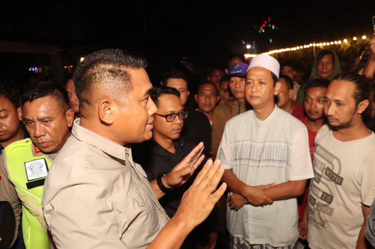 Warga Geruduk Kafe Jual Miras Dekat Puspemkab Tangerang