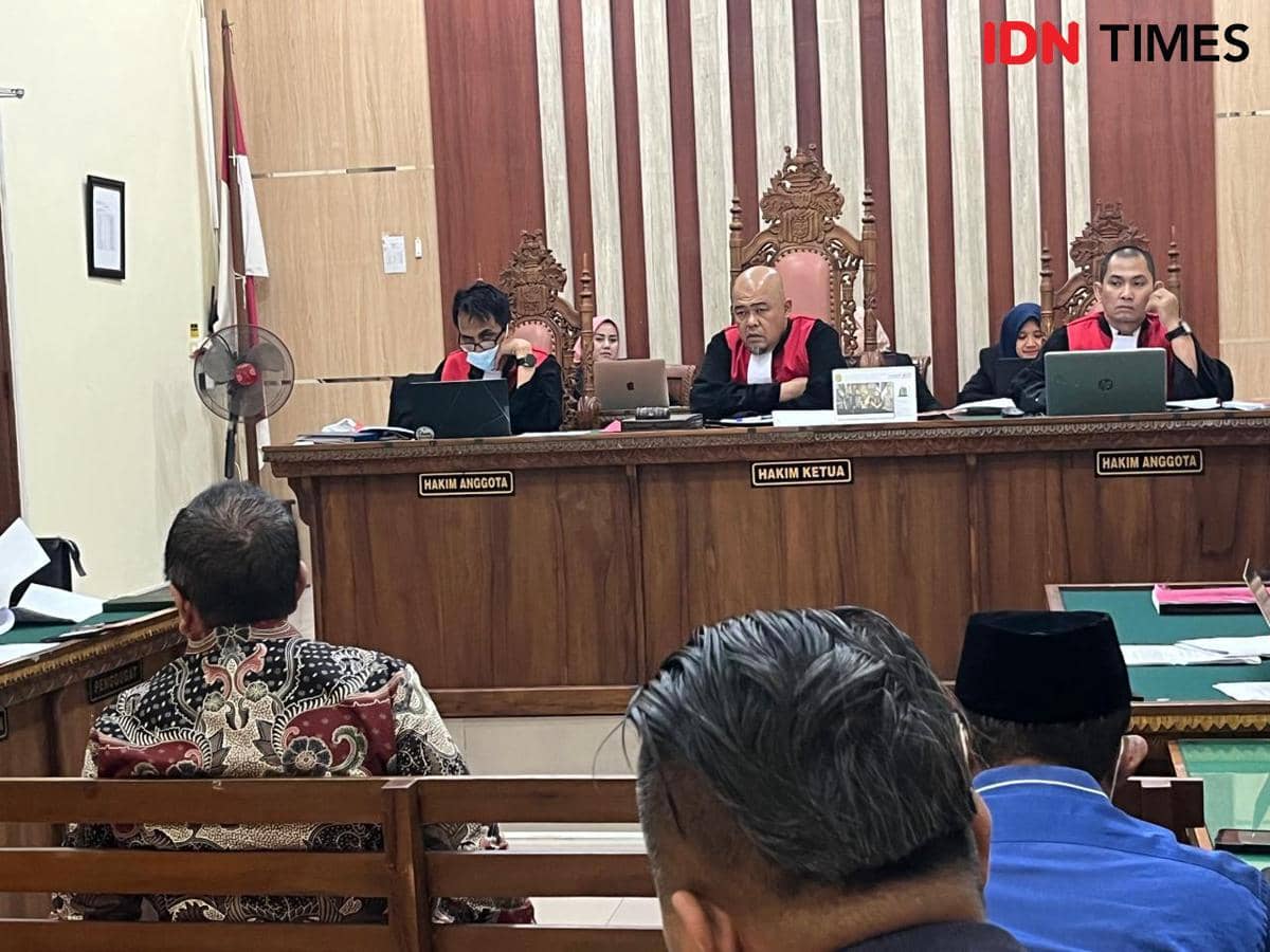 Dicecar Hakim, Arinal Dalih Tak Tahu Adik Ipar Daftar Direksi PT LEB