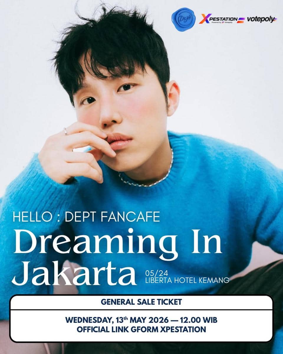 Seorang pria mengenakan sweater biru berpose dengan latar putih dalam poster acara Dept Fancafe Dreaming in Jakarta di Liberta Hotel Kemang.