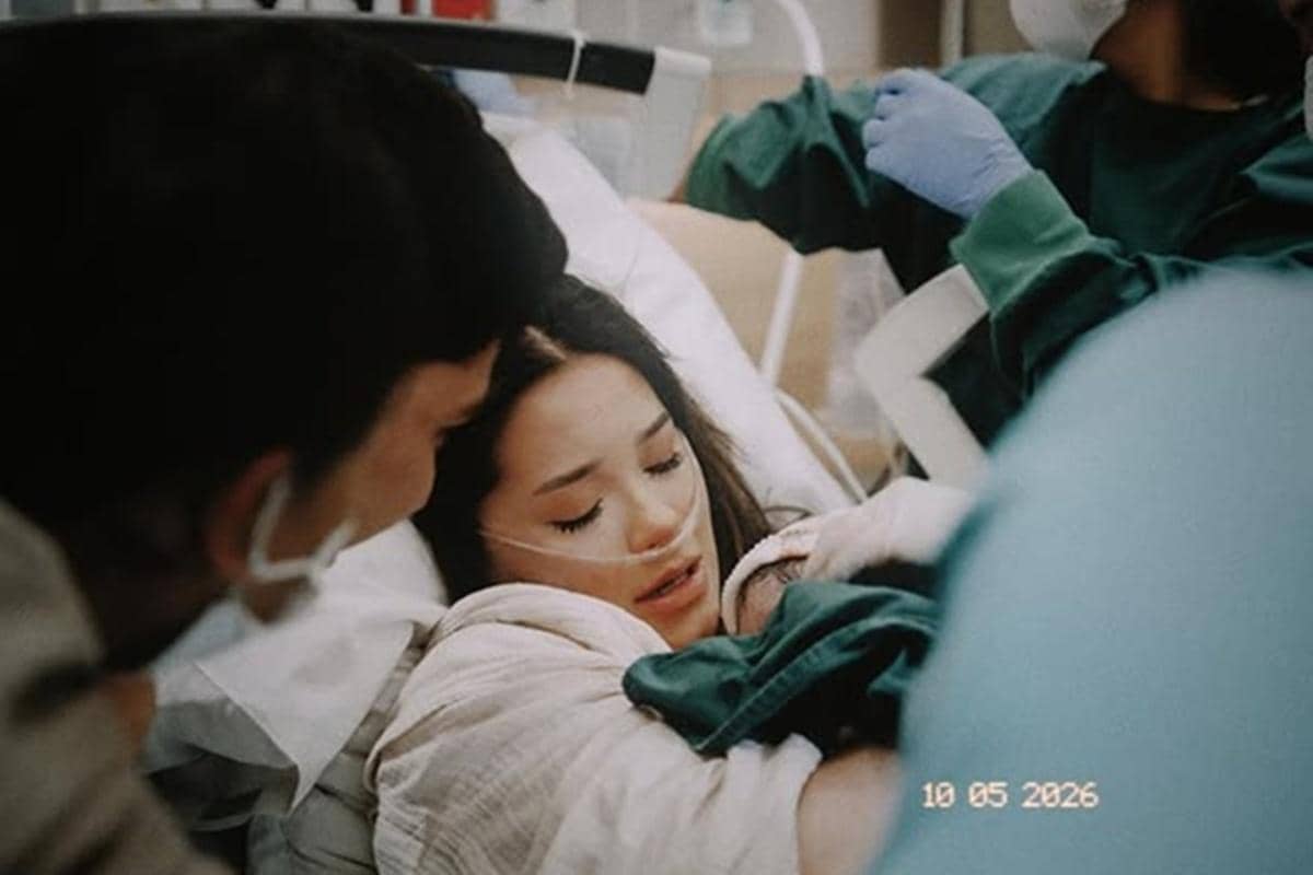 7 Momen Persalinan Alyssa Daguise yang Baru Diunggah, Menangis Haru