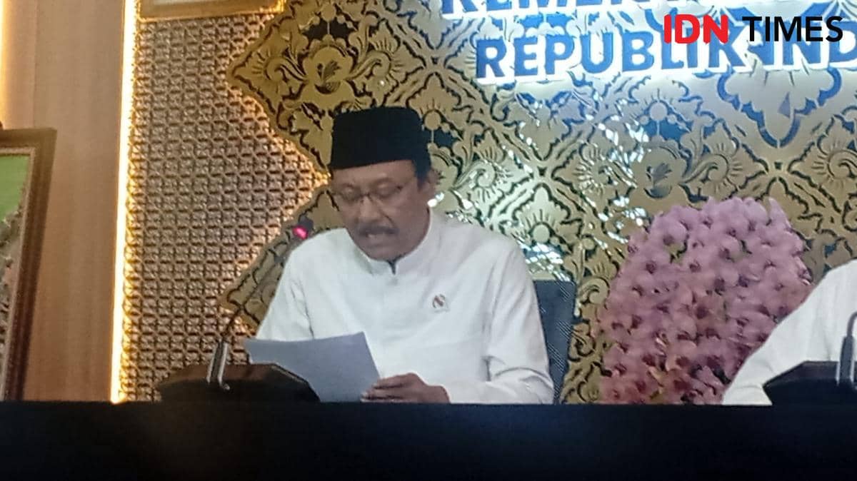 Mensos Nonaktifkan Dua Pejabat Kemensos Buntut Polemik Sepatu Rakyat