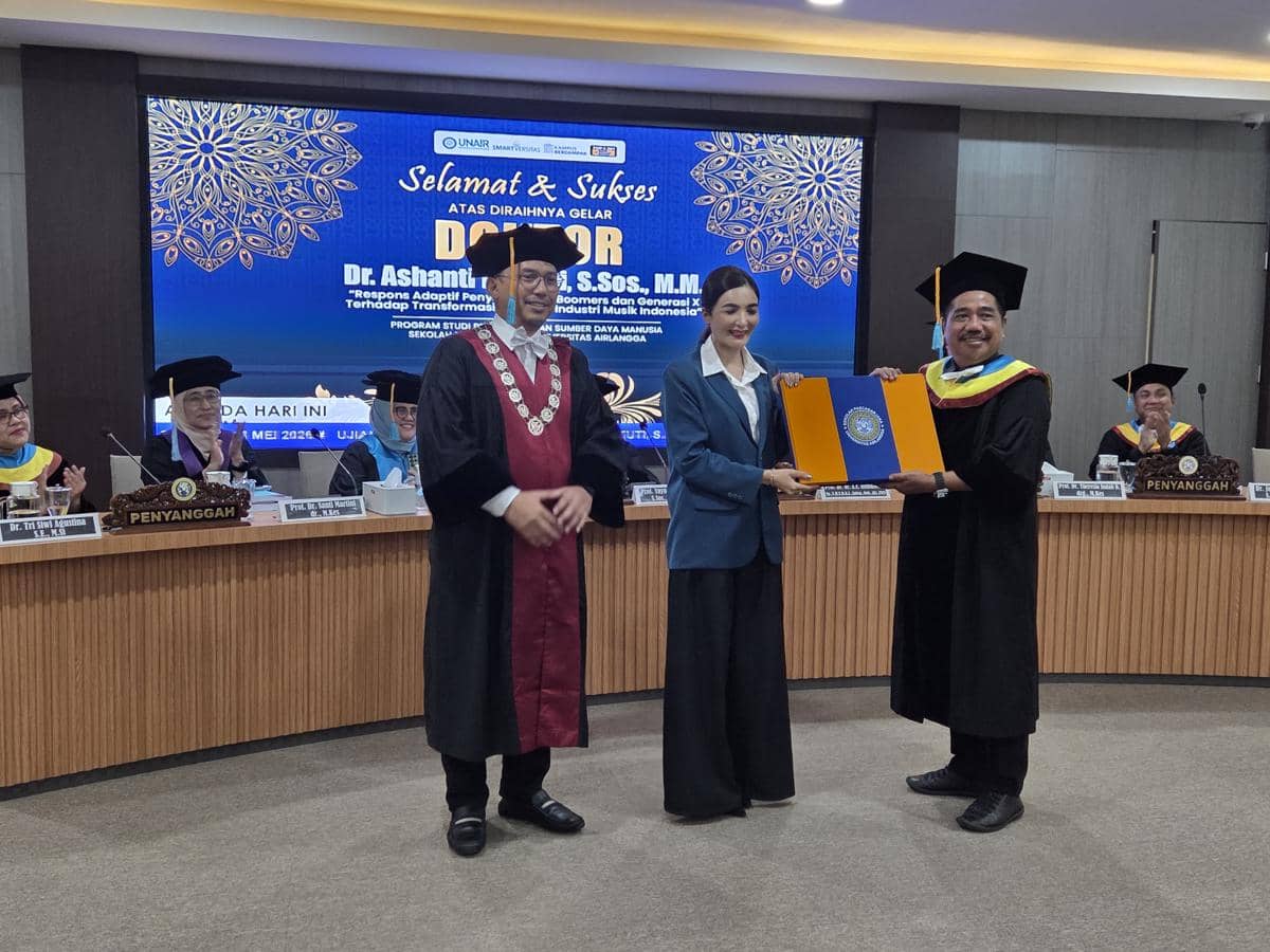 Lulus Ujian, Ashanty Akhirnya Bergelar Doktor