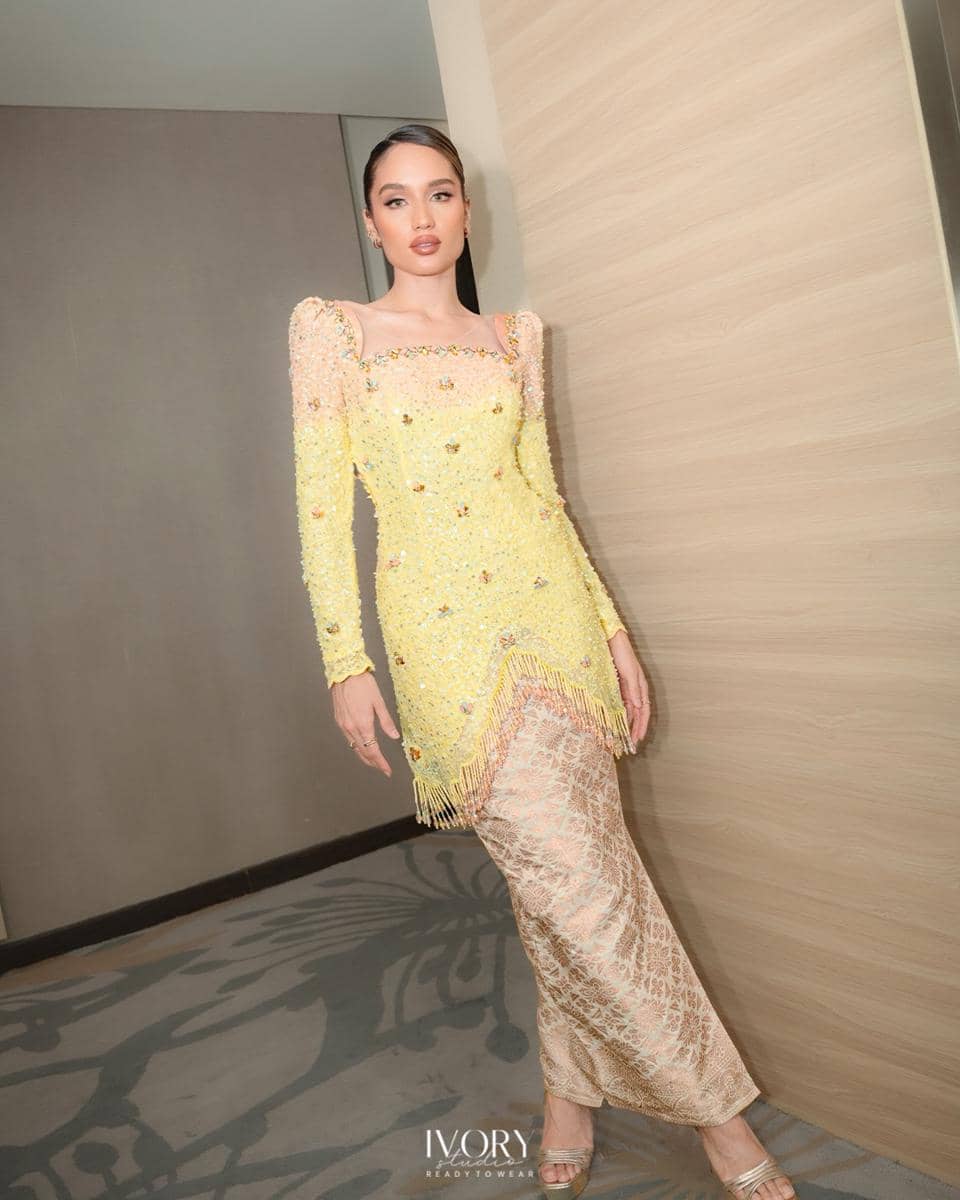 Kebaya Cinta Laura
