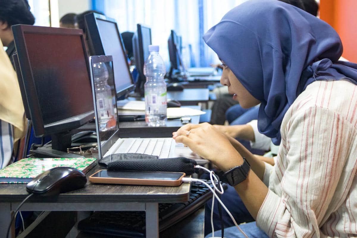 bekerja