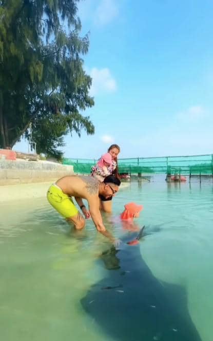Siti Badriah dan Keluarga Liburan di Kepulauan Seribu (Instagram.com/krisjianabahh)
