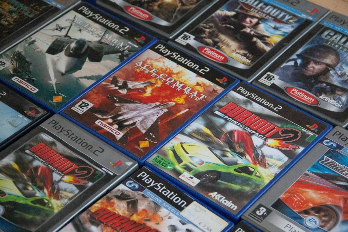 Kenapa Pembajakan Game di Era PlayStation 2 Sangat Tinggi?