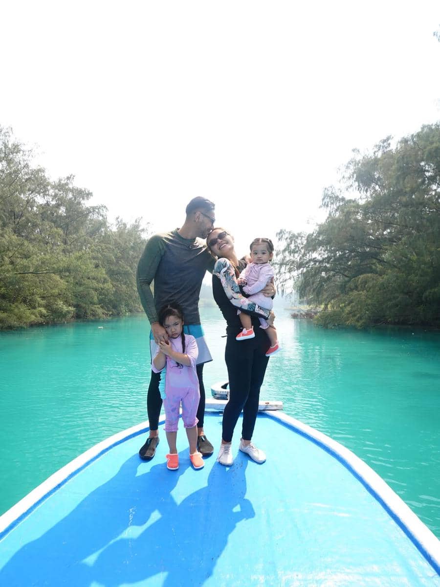 Siti Badriah dan Keluarga Liburan di Kepulauan Seribu (Instagram.com/krisjianabahh)
