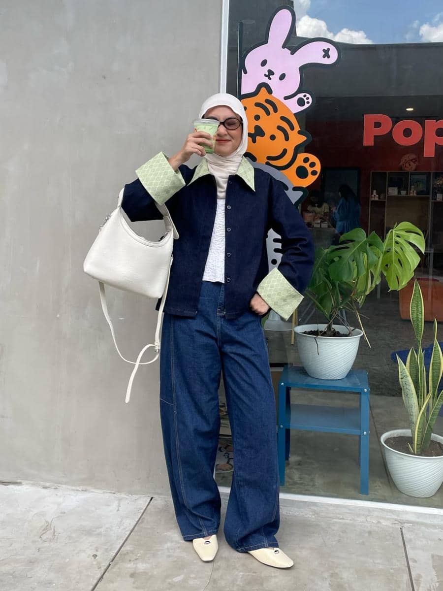 OOTD Atasan Jaket ala Inas Rana