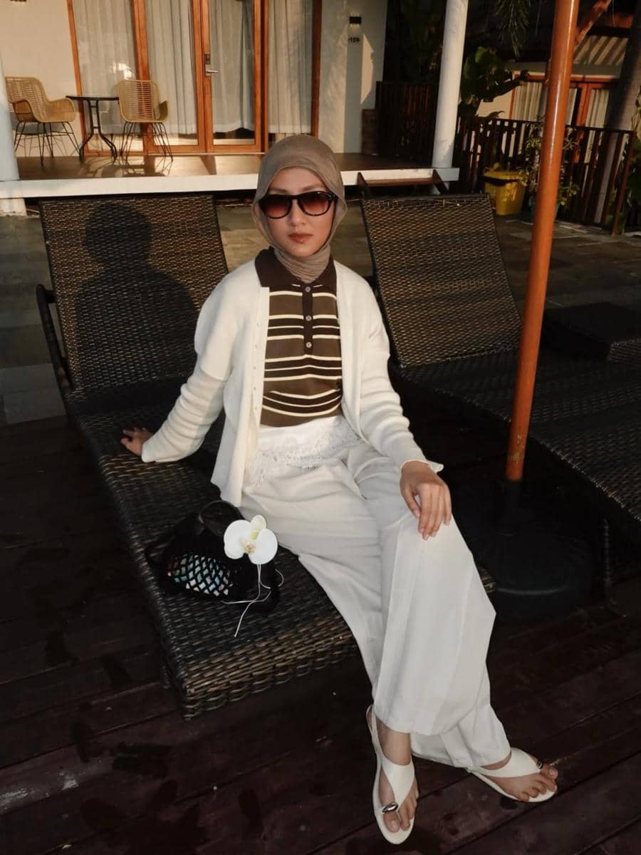 OOTD Atasan Rajut ala Inas Rana