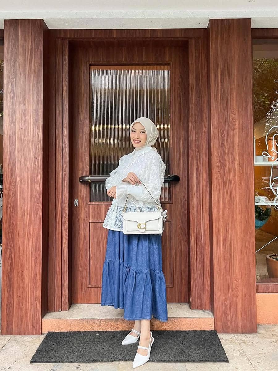 OOTD Rok Denim ala Rafika Rahma