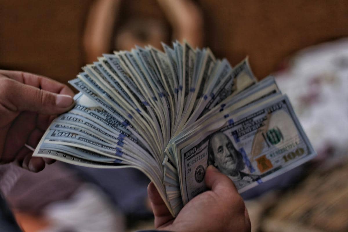 Hal yang Wajib Kamu Tahu soal Pajak sebelum Terima Gaji Dolar