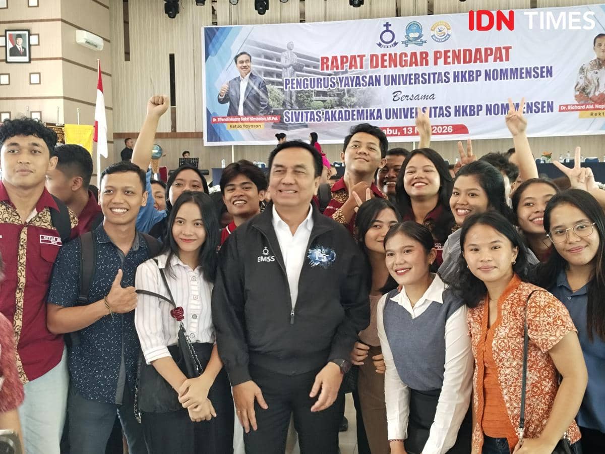 RDP Bareng Effendi Simbolon, Mahasiswa Minta Tingkatkan Fasilitas UHN 