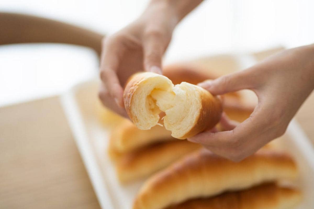 8 Cara Menikmati Salt Bread yang Lagi Viral, Rasanya Jadi Naik Level!