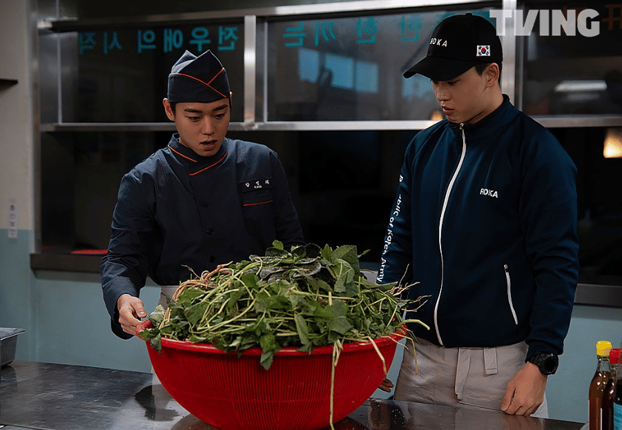 Cuplikan drama Korea The Legend of Kitchen Soldier