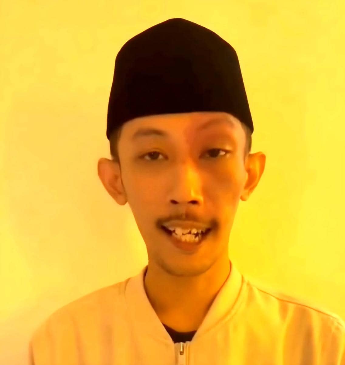 Main Game dan Ngerokok saat Rapat, Legislator Jember Bilang Khilaf