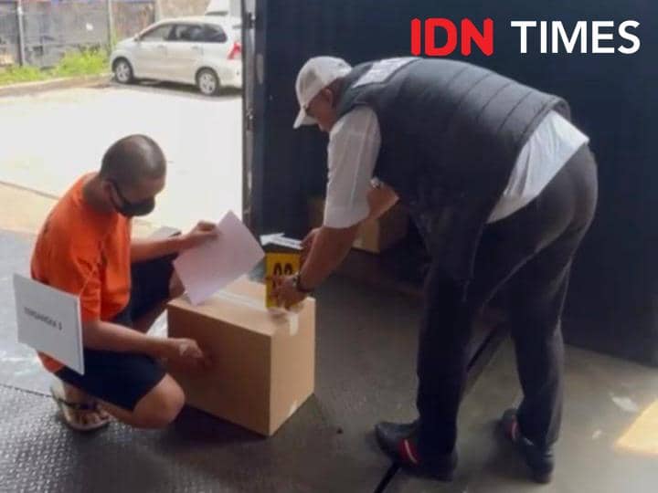 Polisi Bongkar Sindikat Pencurian Tas Ekspor di Soekarno-Hatta