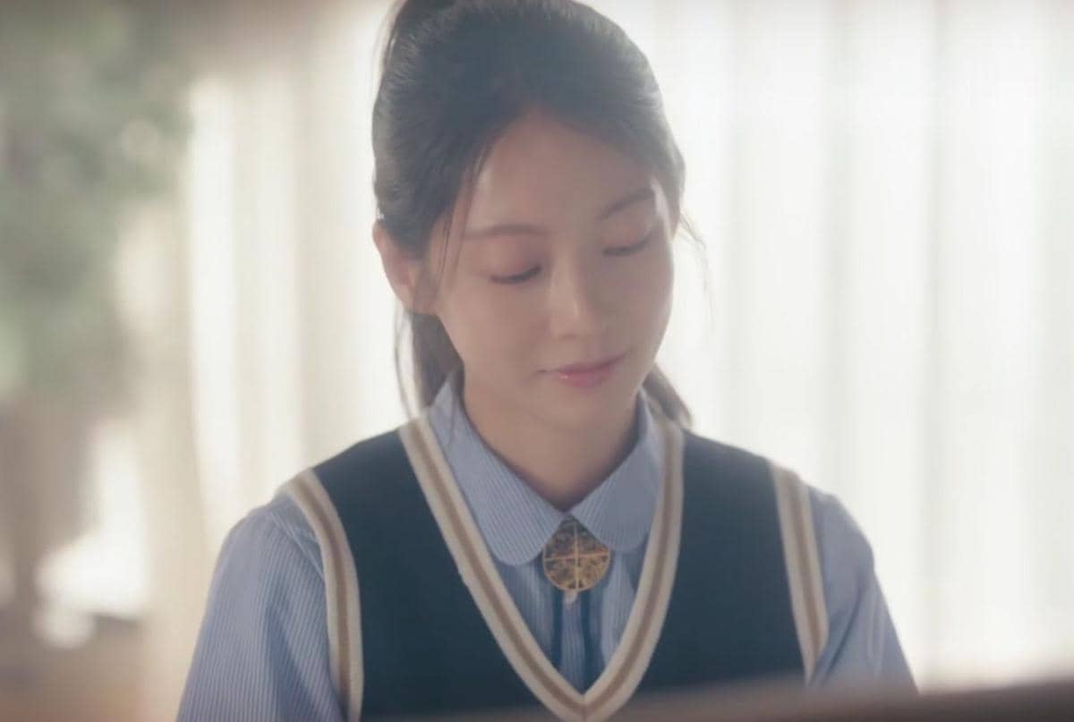 Cuplikan drama Korea Perfect Crown