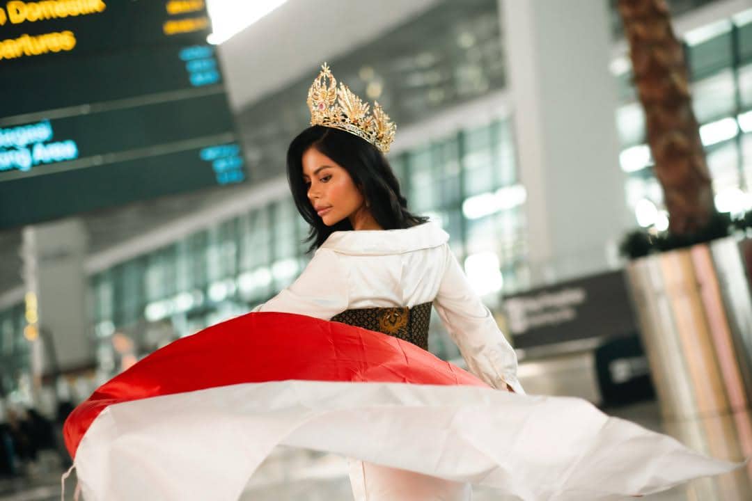 Potret Keberangkatan Miss Grand All Stars Indonesia 2026 Dela Deniya